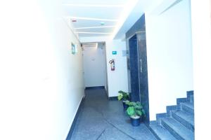 Imagine din galeria proprietății FabHotel SLR Residency în Bangalore