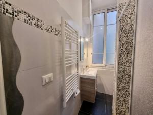 Ένα μπάνιο στο Jules Ferry Monaco +22 φωτογραφίες