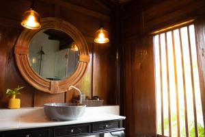 Fotografie z fotogalerie ubytování เรือนไทยพราวพิมาน Proudpiman Thai Heritage House v destinaci Ban Bang Toei (1) + 30 fotografií