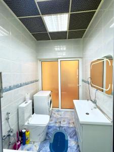 Ένα μπάνιο στο Sea View Old City Apartment +20 φωτογραφίες