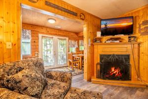 Μια τηλεόραση ή/και κέντρο ψυχαγωγίας στο The Mountain Dacha By Avada Properties