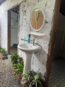 Bilik mandi di KP Dorm Nongkhiaw