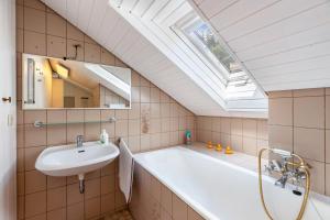 Koupelna v ubytování Ferienwohnung am Waldrand + 16 fotografií