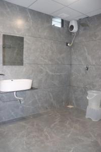Koupelna v ubytování Hotel PineTree