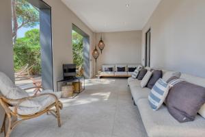 Imagen de la galería de House with private pool, en Calella de Palafrugell