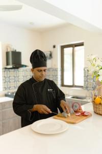 Photo de la galerie de l'établissement Casa Verdea 4-BHK Villa With Private Pool & Lift Near Popular Restaurants, à Siolim