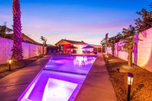 Πισίνα στο ή κοντά στο Private Pickleball Court Pool Spa Game Room and More