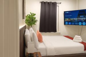 En eller flere senge i et værelse på 1BR Gym and Parking - On Rvrwalk - Pet-friendly + 47 billeder