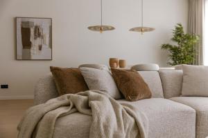 Χώρος καθιστικού στο Elegant Design Apartment Liselot Near the Beach