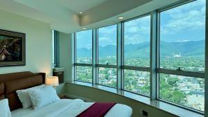 En generel udsigt til bjerge eller udsigt til bjerge taget fra lejligheden