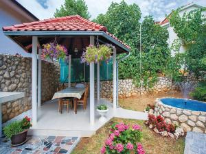 Fotografie z fotogalerie ubytování Apartments Vesna v destinaci Pinezici