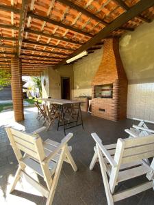 Αίθριο ή υπαίθριος χώρος στο QUARTO Primavera em Casa de Madeira no Alto da Serra - PetFriendly