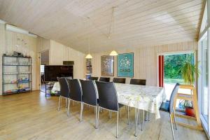 Nuotrauka iš apgyvendinimo įstaigos M324-Vaeggerlose-Baeverstien-10 mieste Bøtø By galerijos dar 16 nuotraukų