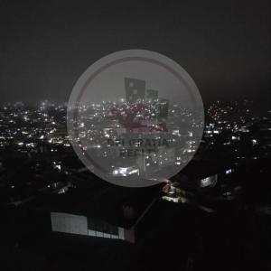 碧瑶Stanford Gf11 Baguio Condo by Dei Gratia的透过气泡看到的城市夜景 更多1张照片