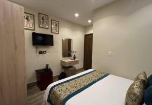 Μια τηλεόραση ή/και κέντρο ψυχαγωγίας στο maj pharaoh pyramids view