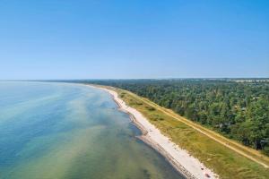 Gambar di galeri bagi M191-Vaeggerlose-Baeverstien-46 di Bøtø By