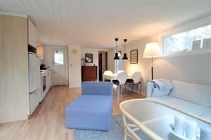 Fotografie z fotogalerie ubytování M114-Vaeggerlose-Kratstien-6 v destinaci Bøtø By