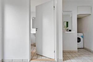 Ένα μπάνιο στο M13007-Vaeggerlose-Marielyst-Strandvej-63-Z +12 φωτογραφίες