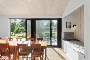 Photo de la galerie de l'établissement M350-Vaeggerlose-Grapilevej-2-A, à Bøtø By 14 autres photos