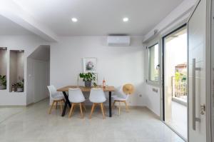 Gallery image of Oasis Apartments 4 in Ýpsos