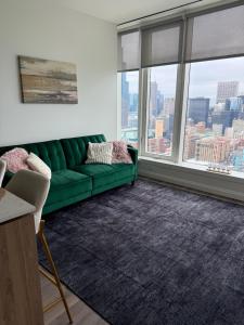 Area soggiorno di Luxury on the Lakefront - Chicago High Rise 1 Bedroom