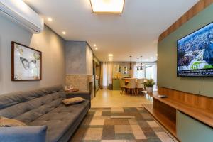 TV a/nebo společenská místnost v ubytování Rosa Casa Mountain Village