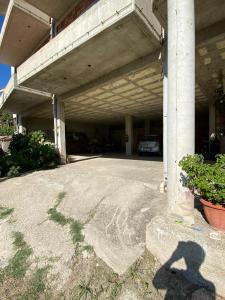 Το κτήριο όπου στεγάζεται  η παραθεριστική κατοικία +6 φωτογραφίες