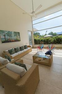 Χώρος καθιστικού στο Hermosa Casa con Piscina,Jacuzzi,Chimenea,Bbq +18 φωτογραφίες