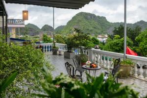 Gallery image of Maison Cat Ba Bay View Villa in Cat Ba