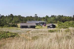 ภูมิทัศน์ธรรมชาติใกล้บ้านพักตากอากาศ