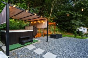 Fotografie z fotogalerie ubytování Luna Glamping v destinaci Pigeon Forge