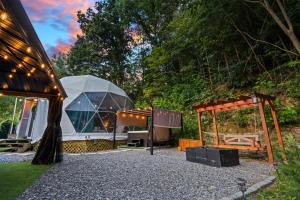 Fotografie z fotogalerie ubytování Luna Glamping v destinaci Pigeon Forge