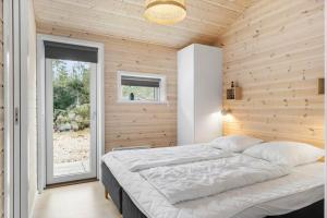 เตียงในห้องที่ TV1589-Jerup-Tranebaervej-13