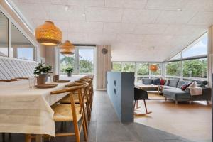 O zonă de relaxare la TV1363-Hirtshals-Oster-Kjulvej-40