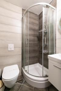 Koupelna v ubytování Apartments by the sea Cove Pokrivenik, Hvar - 10427 + 34 fotografií