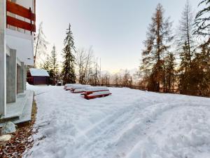 Gallery image of Chalet with Stunning Mountain Views in Agettes