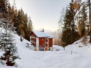 Gallery image of Chalet with Stunning Mountain Views in Agettes +32 photos
