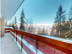 Gallery image of Chalet with Stunning Mountain Views in Agettes