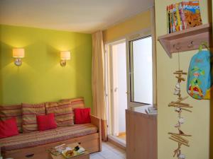 Gallery image of Group Stay with Shared Pool in Cerbère