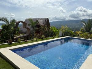 Gallery image of Sondela Cabin Lambug Room 2 in Badian