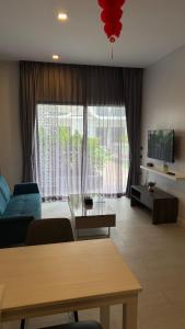 Χώρος καθιστικού στο Apartment with pool access