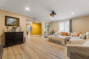 Posezení v ubytování Allura Studio City Mediterranean with Private Pool