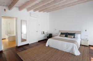 Postel nebo postele na pokoji v ubytování Hotel Ca S'Arader Turismo de Interior