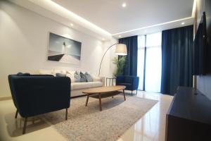 MawāliḩにあるLiaqat Airport Residence Al Moujのギャラリーの写真