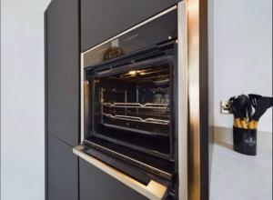 Η κουζίνα ή μικρή κουζίνα στο Luxury Modern Mews in Central Cheltenham
