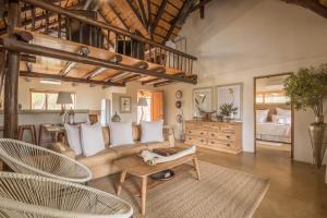 Χώρος καθιστικού στο Karongwe - Noka House