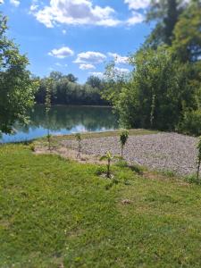 Φωτογραφία από το άλμπουμ του Vikendica Dani σε Ljubovija