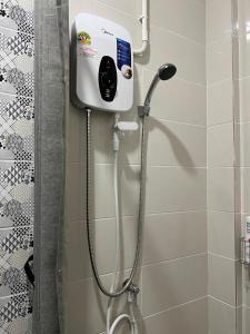 Ένα μπάνιο στο ADNA Single Room near Dannok 1 Mins to Lotus Sadao