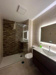 Bilik mandi di 803A Bonito apartamento en Luarca