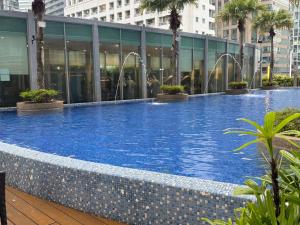 Басейн в vortex suits klcc by Bond або поблизу